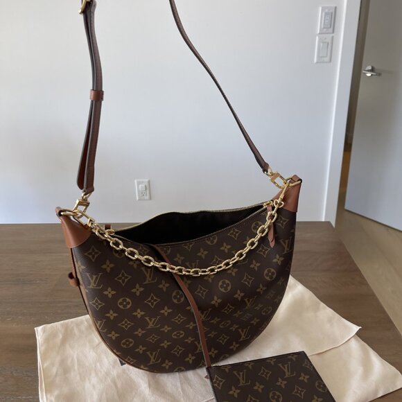 Louis Vuitton Loop Hobo Bag - LIKE NEW - Picture 2 of 6
